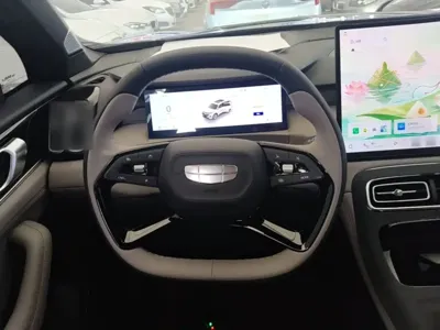 Geely Boyue L