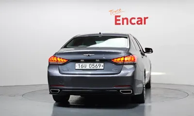 Hyundai Genesis
