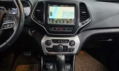 Jeep Cherokee
