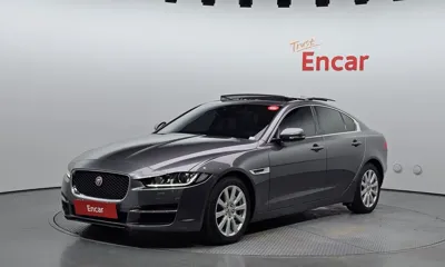 Jaguar XE