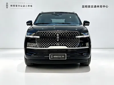 Lincoln Navigator