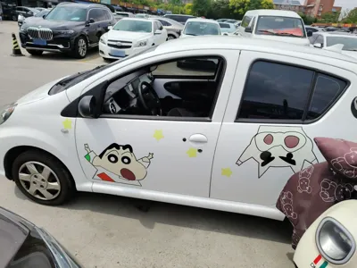 BYD e1