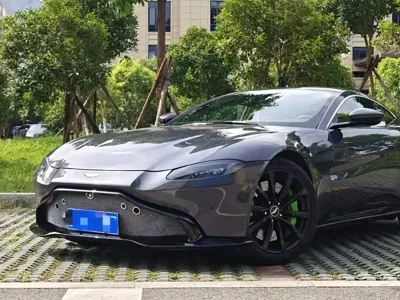 Aston Martin V8 Vantage