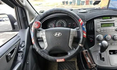 Hyundai Starex