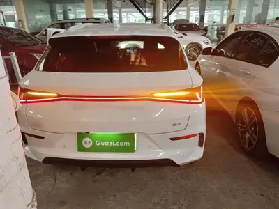 BYD e2