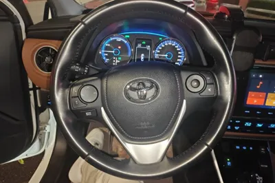 Toyota Corolla Hybrid E+
