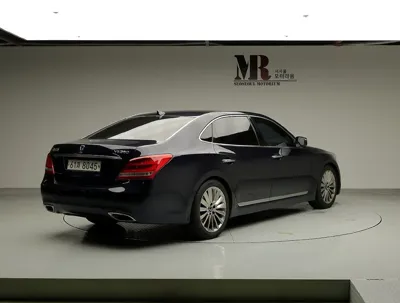 Hyundai Equus