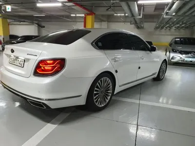 Kia K9
