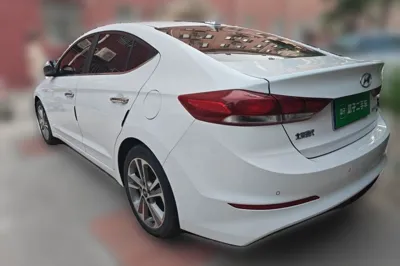 Hyundai Elantra (6th Generation