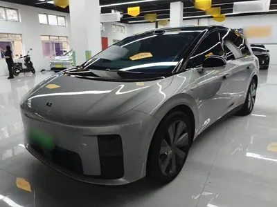 Li Auto 理想i8