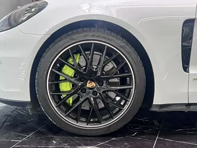 Porsche Panamera Hybrid