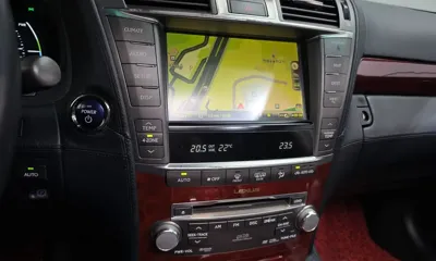 Lexus LS