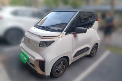 Baojun E200