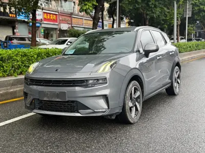 Lynk & Co 06 EM-P
