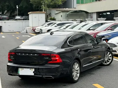 Volvo S90 PHEV