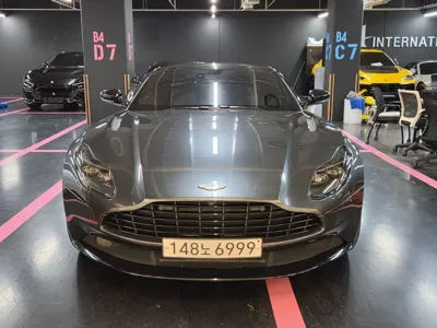 Astonmartin DB11