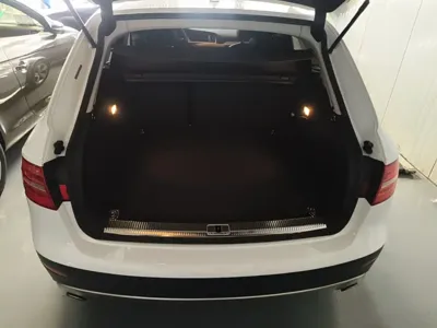 Audi A4 (Import)