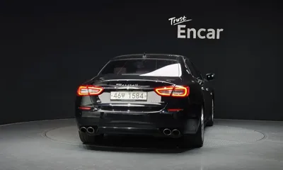 Maserati Quattroporte
