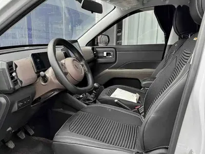 Wuling Xingguang 560