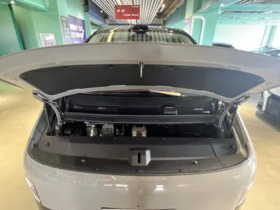 Li Auto Li MEGA