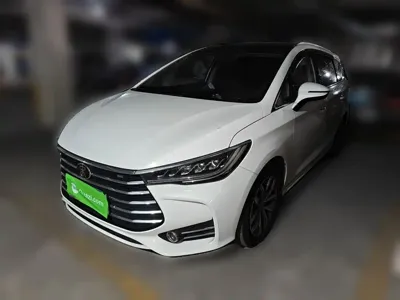 BYD MAX