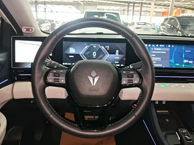Lingxi Lingxi L