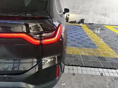 Nio EC6