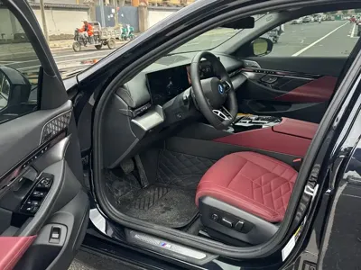 BMW i5