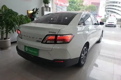 Venucia D60