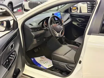 Toyota Yaris L