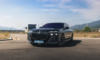 BMW i7