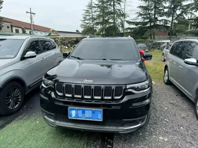 Jeep Grand Commander