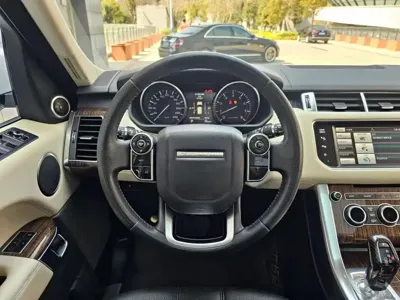 Land Rover Sport