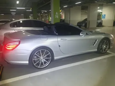 Mercedes-Benz SL-Class