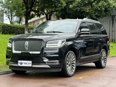 Lincoln Navigator