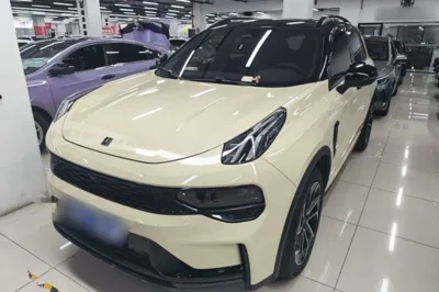 Lynk & Co 01