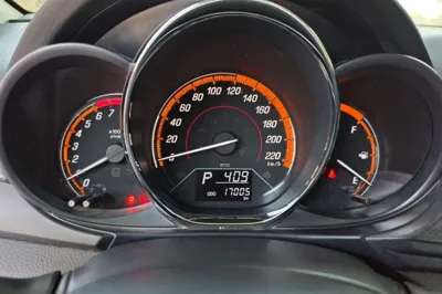 Toyota YARiS L Zhi Xuan