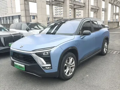 Nio ES8