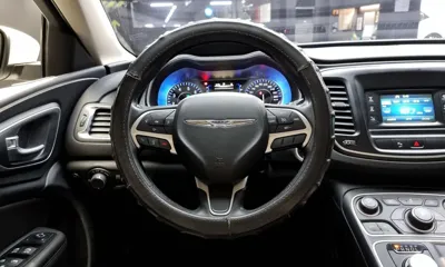 Chrysler 200