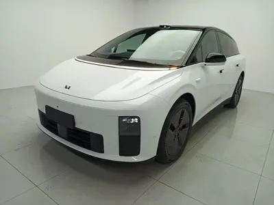Li Auto 理想i6