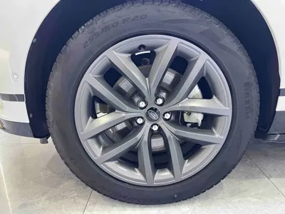 Land Rover Velar