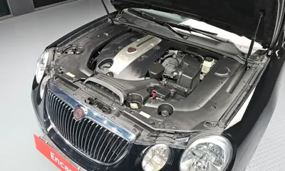 Kia Opirus