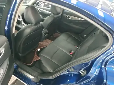 Infiniti Q50L