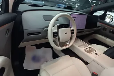 Li Auto Li Auto i6