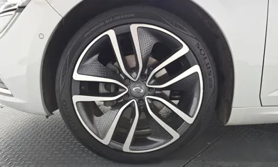 Renault-KoreaSamsung SM6