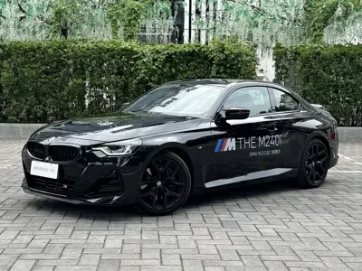 BMW M240i