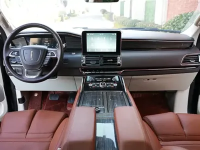 Lincoln Navigator