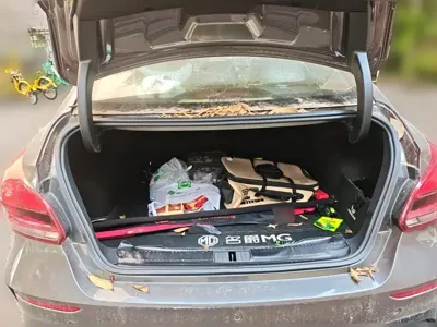 MG MG5 Scorpio