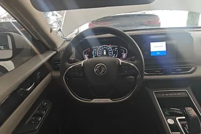 Dongfeng Aeolus E70