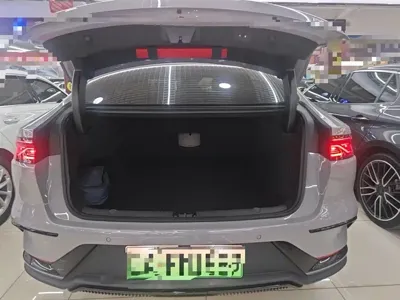 BYD Han